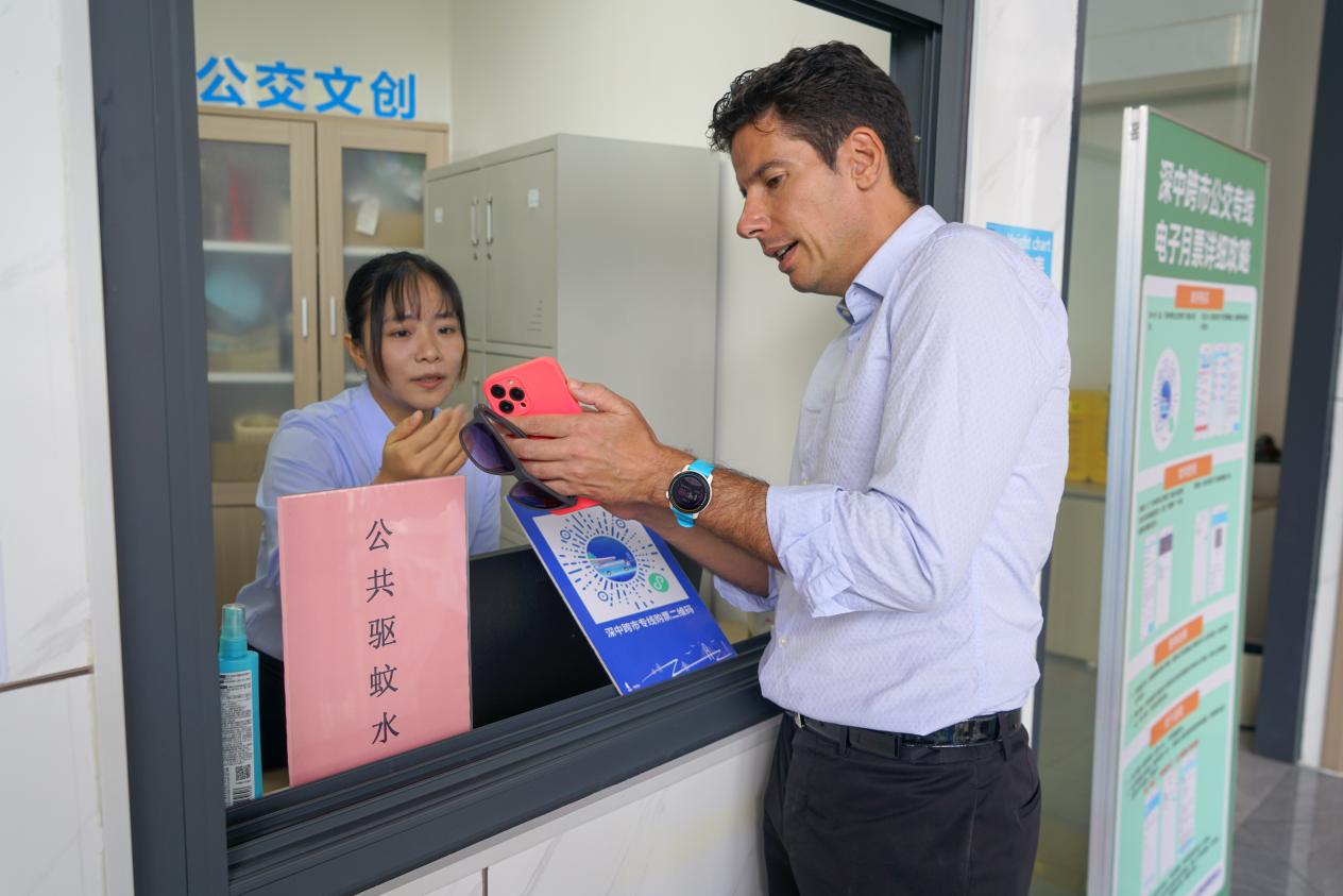 深中跨市公交客流量突破400万人次,展现湾区出行新活力