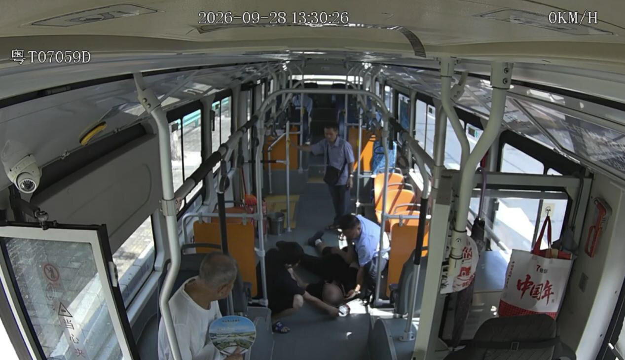 公交伴你行丨中山公交驾驶员接连处置群众突发险情，暖心守护市民平安出行