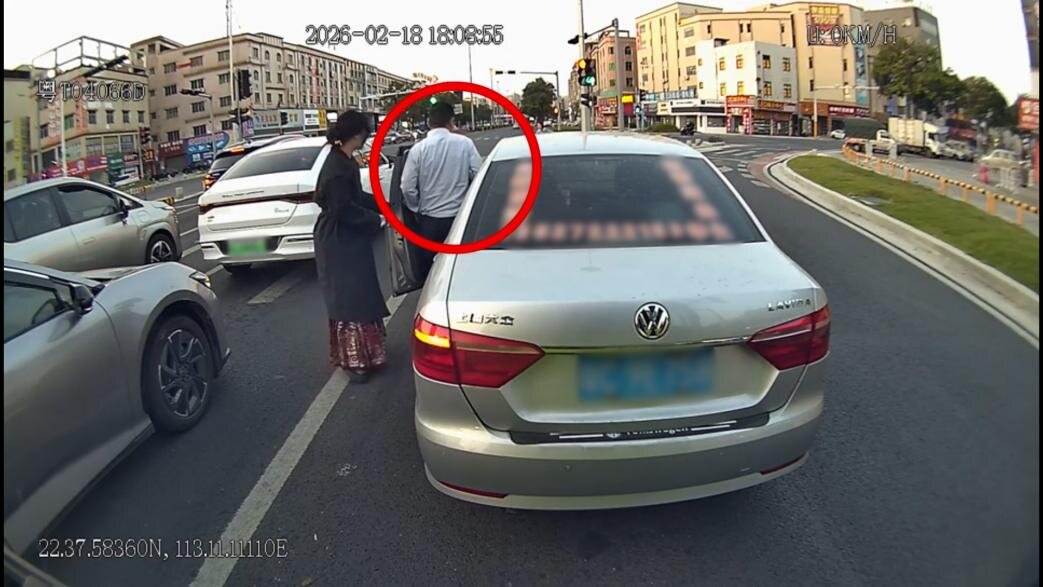 礼遇公交传递文明力量