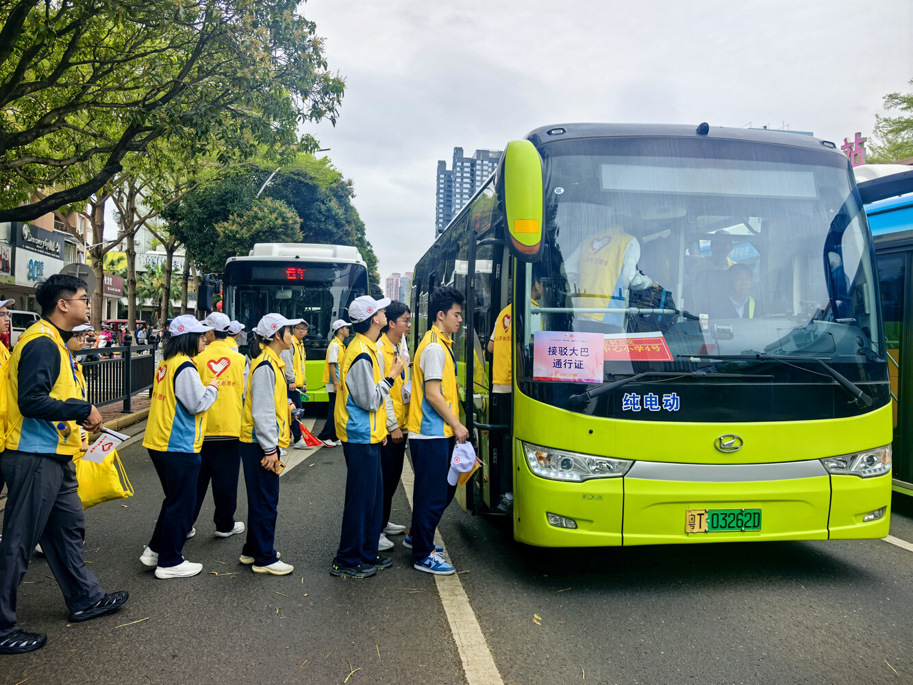 暖心护航中山慈善万人行！中山公交集团服务5200多人次 