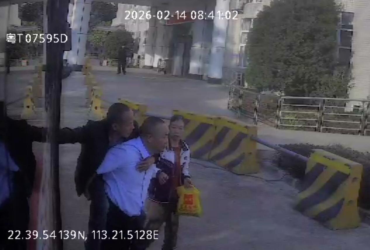 暖流涌动，中山公交人善举温暖出行路