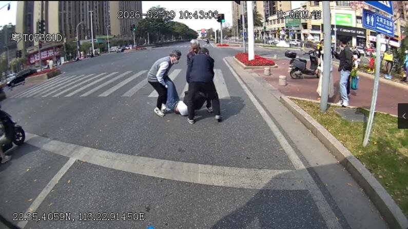 三月春&ldquo;锋&rdquo;暖，薪火永相传，中山公交人用善举擦亮城市文明窗口